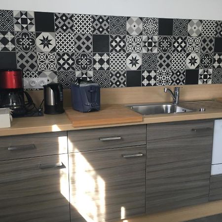 Appartement T2 indépendant dans maison Pugny-Chatenod Extérieur photo