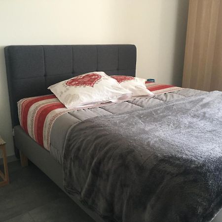 Appartement T2 indépendant dans maison Pugny-Chatenod Extérieur photo